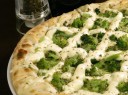 Pizza de Brócolis com Catupiry